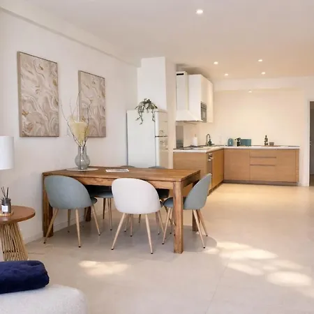 Luxury Beachfront 2br Promenade Des * نيس