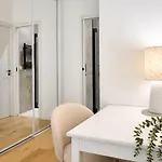 شقة Luxury Beachfront 2br Promenade Des
