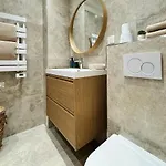 Luxury Beachfront 2br Promenade Des Appartamento Nizza