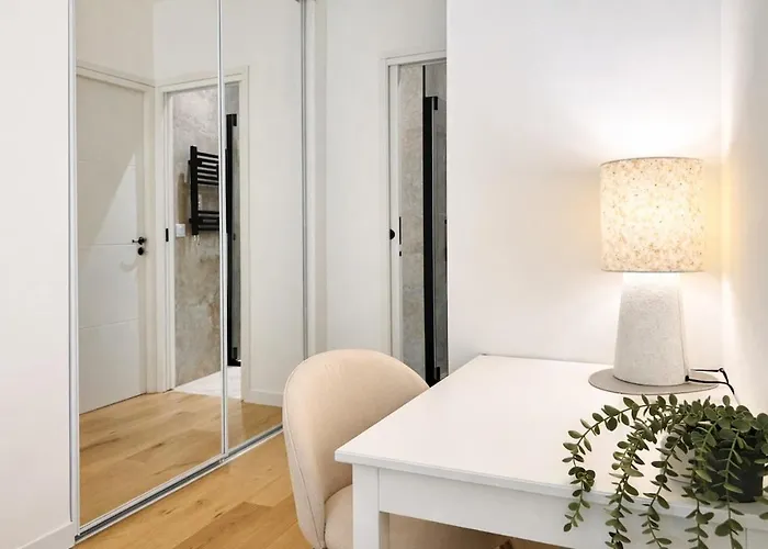 Апартаменты Luxury Beachfront 2br Promenade Des