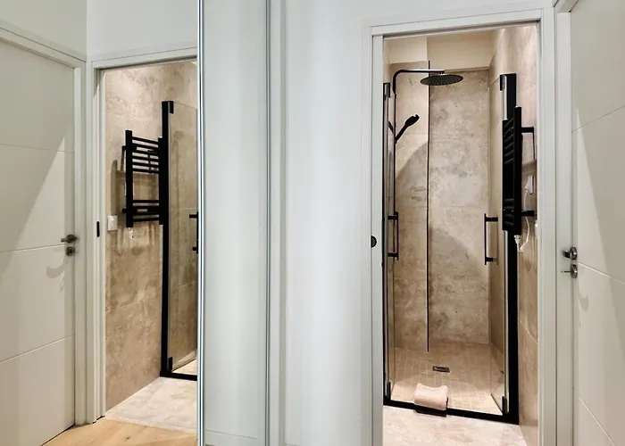 Апартаменты Luxury Beachfront 2br Promenade Des