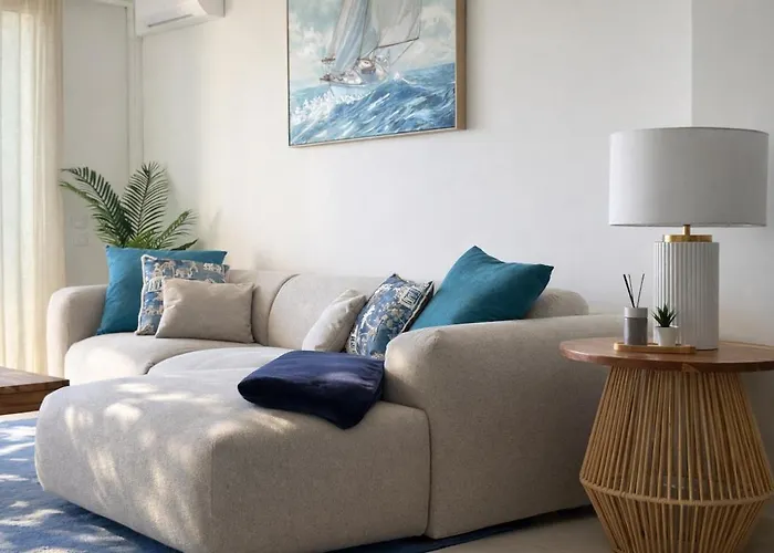 Luxury Beachfront 2br Promenade Des Appartement Nice