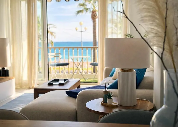 Luxury Beachfront 2br Promenade Des