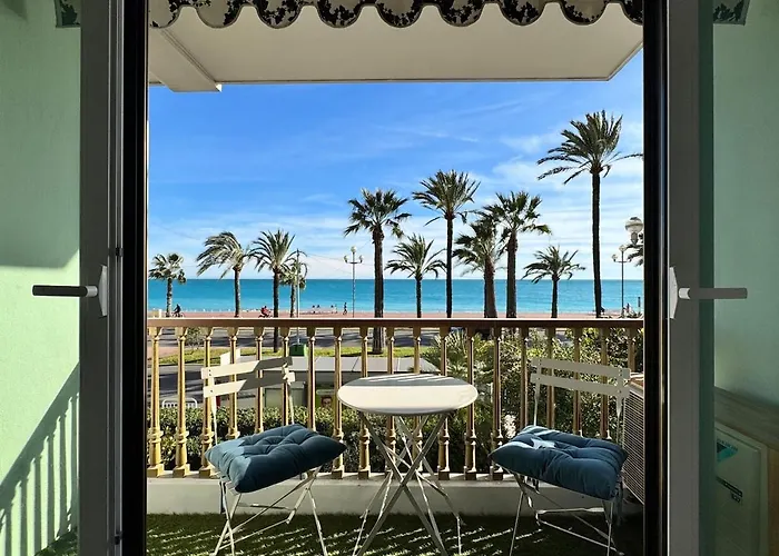 Апартаменты Luxury Beachfront 2br Promenade Des Ницца