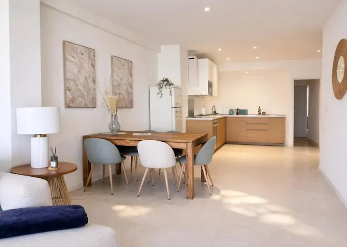 Luxury Beachfront 2br Promenade Des * Ницца