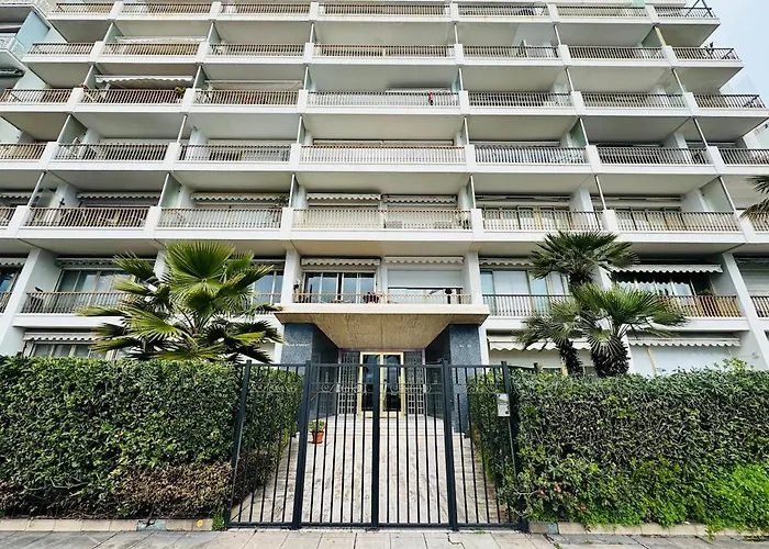 Luxury Beachfront 2br Promenade Des Апартаменты *
