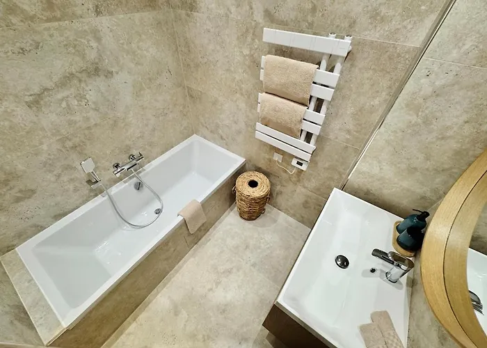 Luxury Beachfront 2br Promenade Des Апартаменты Ницца