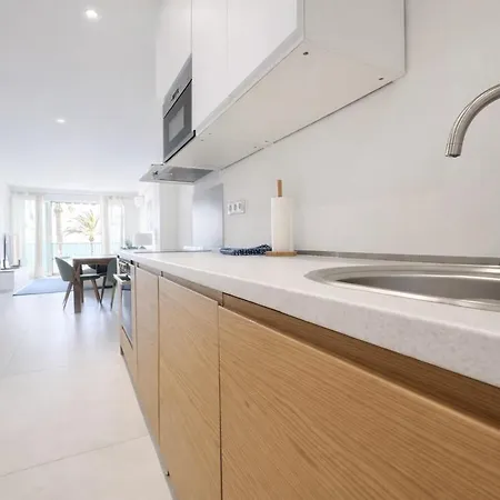 Luxury Beachfront 2br Promenade Des Νίκαια